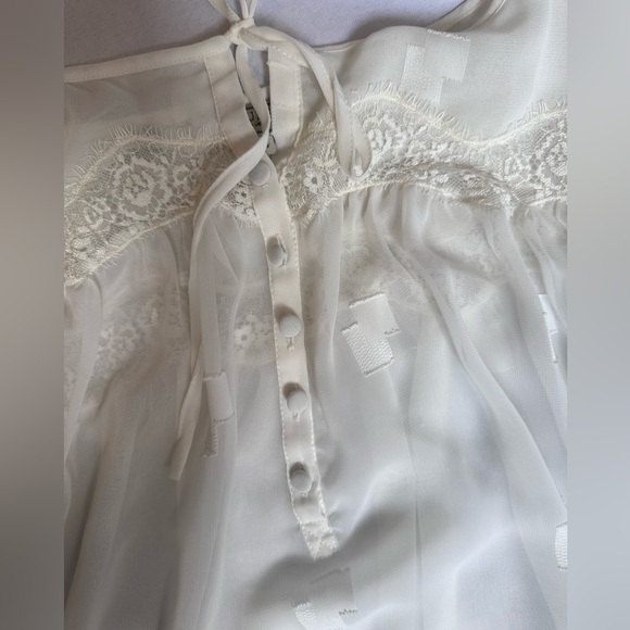 GUESS Sheer Long Sleeve Blouse With Lace Detail - Picture 3 of 8